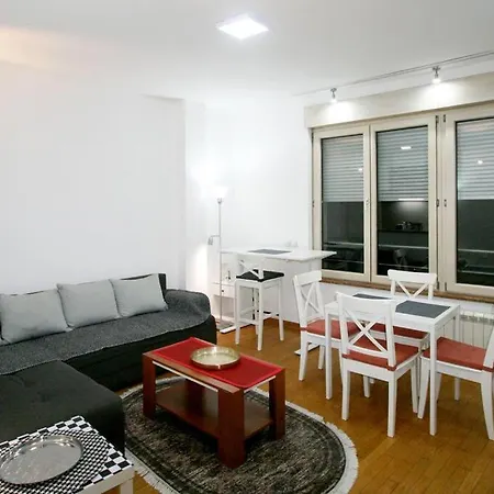 Monet Business Grade Apartment: Ideal For Digital Nomads, Medtourist, Wellness Apartment Belgrade